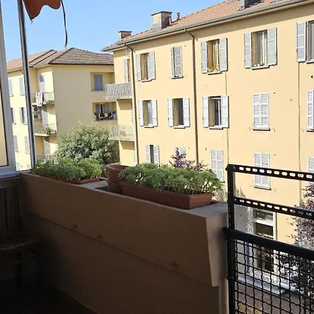 Casa Fiume Darsena شقة